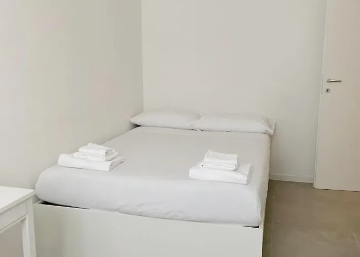 Lame 15 * بولونيا